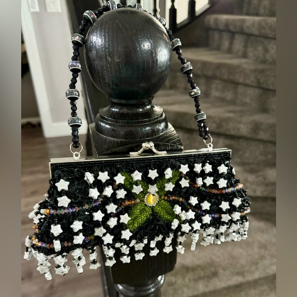 Purse - Picture 1 of 2